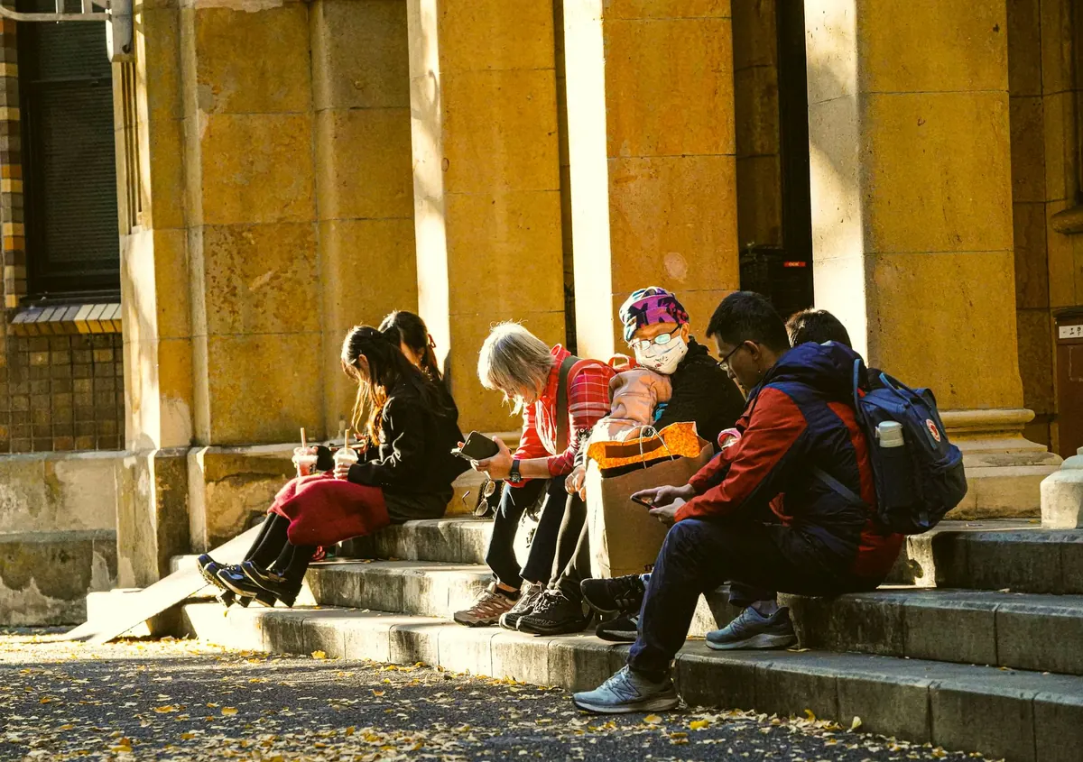 How to Evaluate a Public Space: A 15-Point Checklist for Residents and Planners